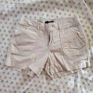 CALVIN KLEIN LIGHT WEIGHT SHORTS SIZE 4